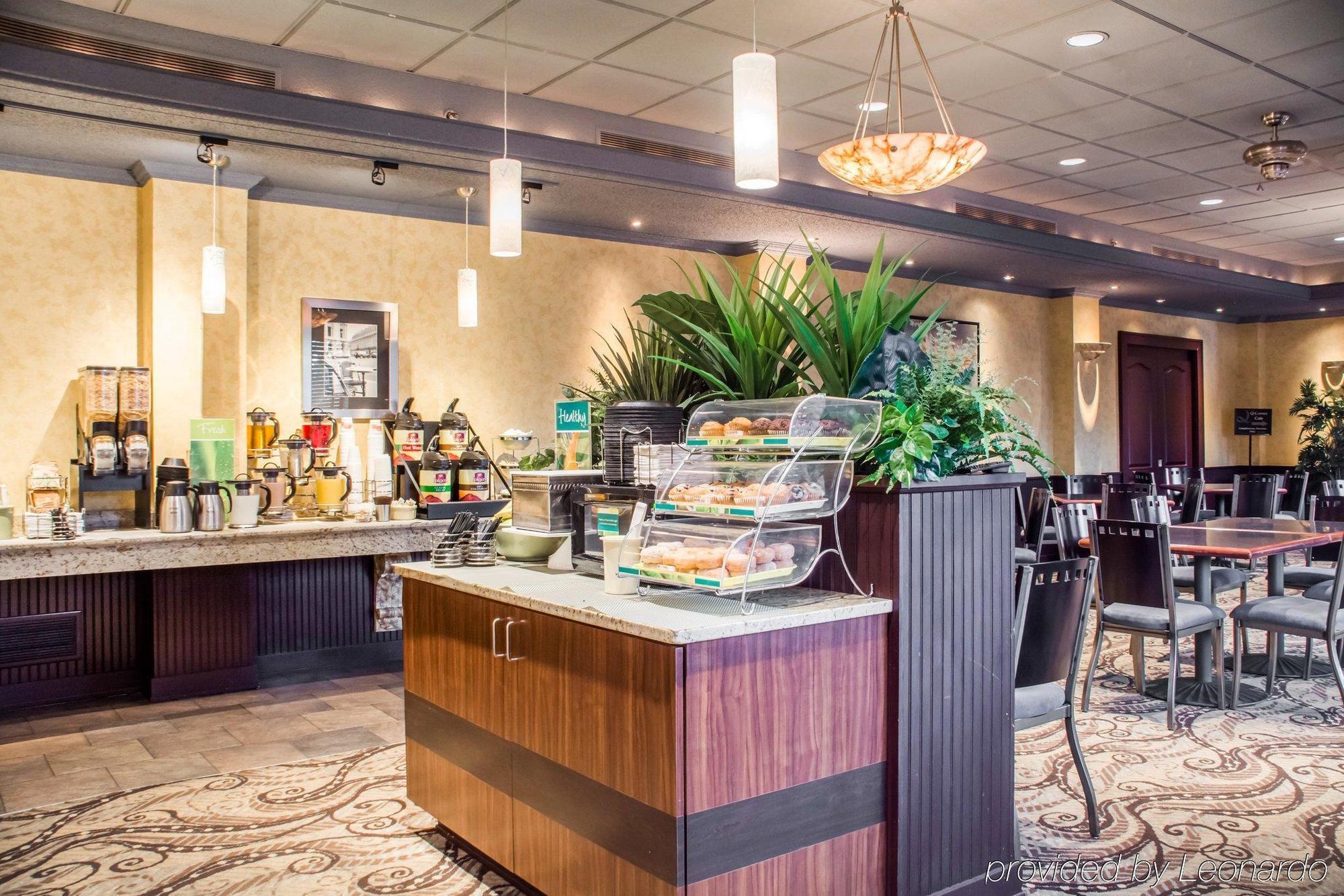 Clarion Hotel & Suites Riverfront Oswego Kültér fotó