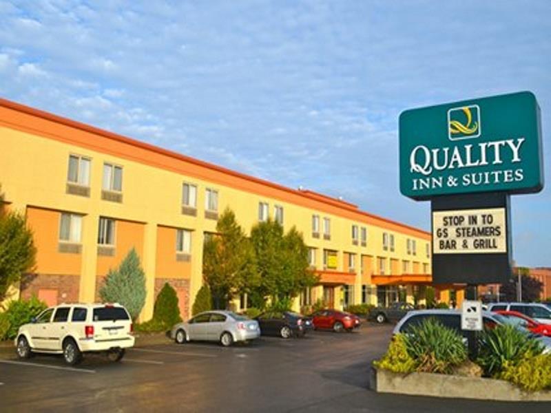 Clarion Hotel & Suites Riverfront Oswego Kültér fotó